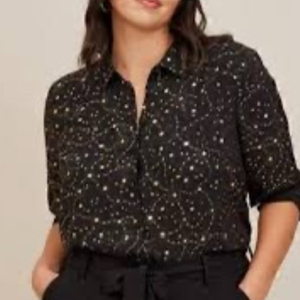 Torrid Size 2 Maddison Georgette Button up Long Sleeve Gold Star Print Top